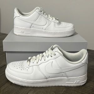 Mens Air Force 1 ‘07 size 10
